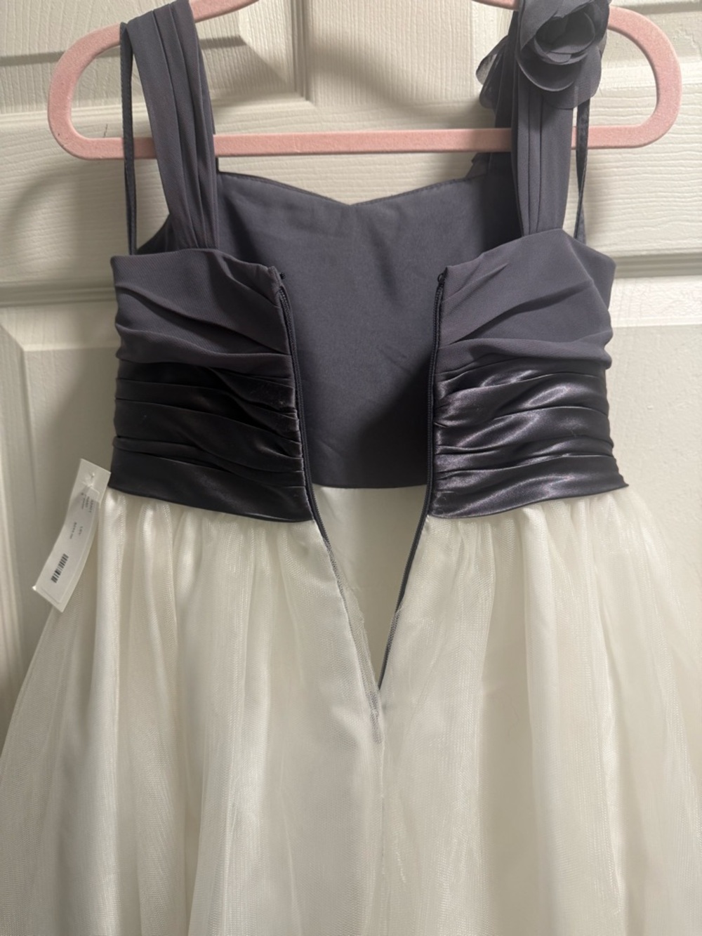 Bill Levkoff - Flower Girl Gray and White Tulle Wedding Dress - NWT - Size 6 - Picture 6 of 8